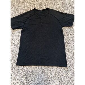 Lululemon Men Shirt Medium Button Gray Short Sleeve Great Condition